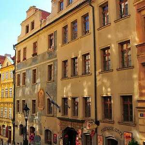  Apartamento Thunovska